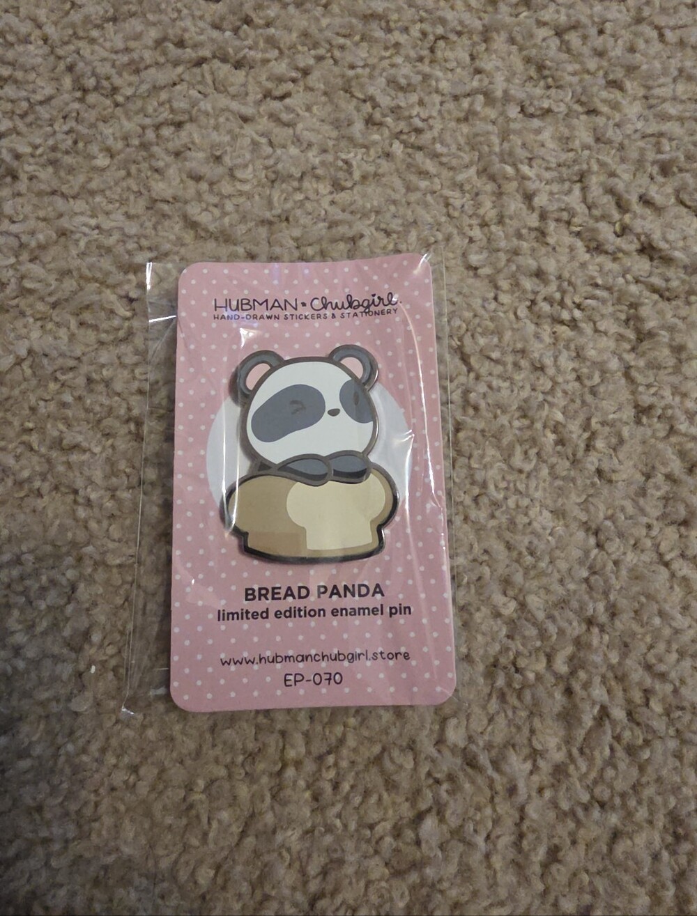 *NEW* BREAD PANDA Limited Edition Enamel Pin - Hubman & Chubgirl